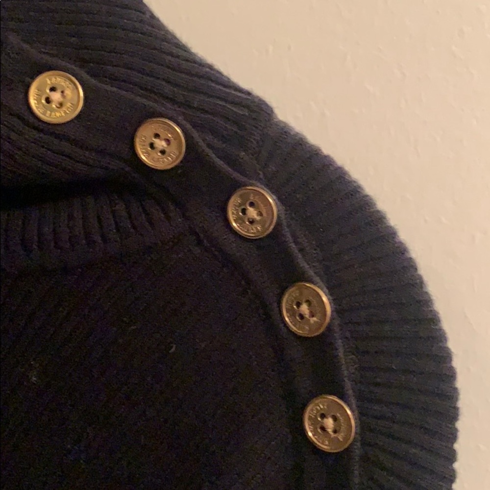 Sweater - Picture 2 of 3